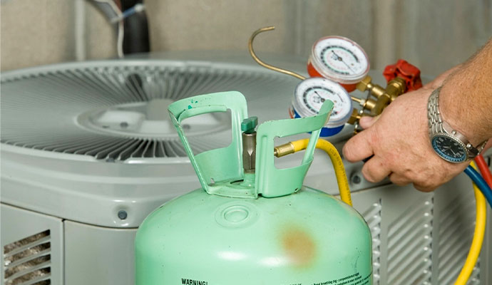 AC refrigerant freon recharge service