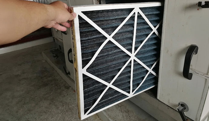 Dirty hvac air filter replacement