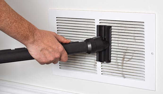 Duct vent cleaning with equipment