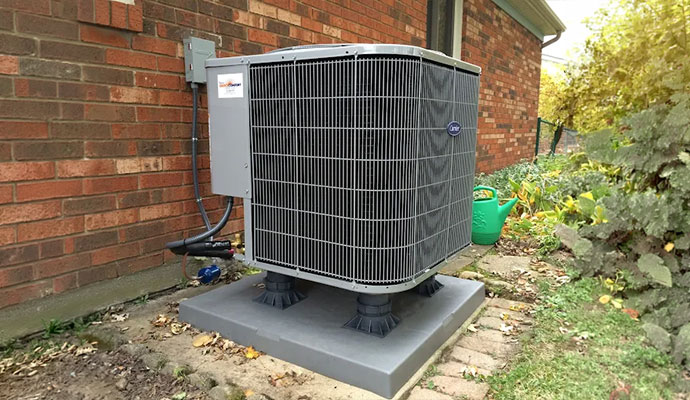 Carrier outdoor central HVAC unit