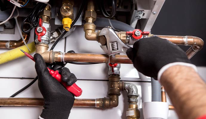 Professional commercial plumbing and pipe repair services